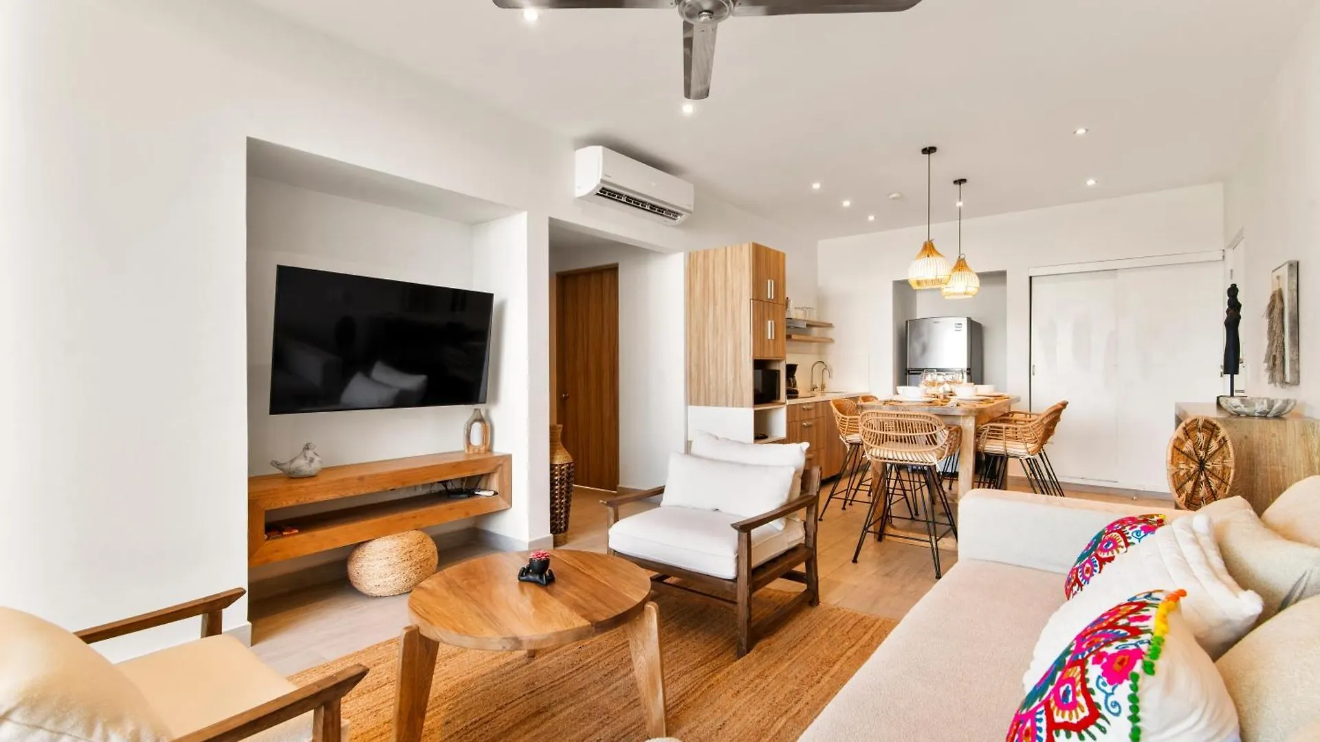Cozy & New 2Br Rooftop, Central, 10Min To Beach Playa del Carmen 0*,  Mexico